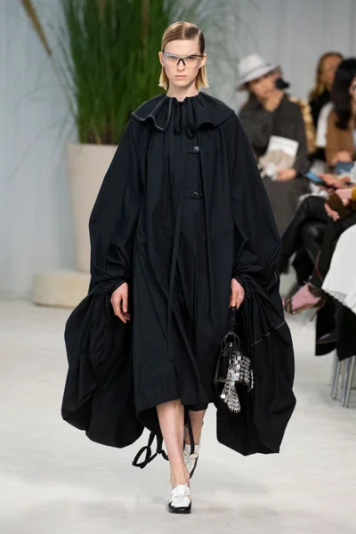 Look 2